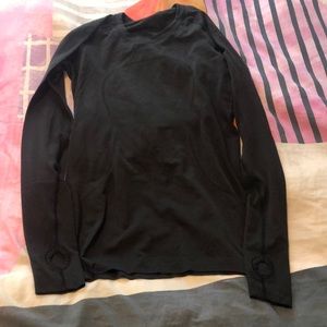 PERFECT CONDITION LULU SWIFTLY TECH LONG SLEEVE